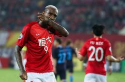 张伯伦逆袭，率队逆袭夺得重要胜利