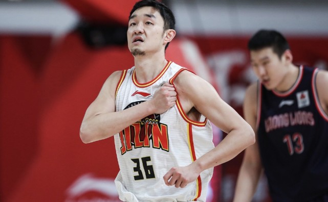 包含热那亚客场逆转,豪取关键三分的词条 包含热那亚客场逆转,豪取关键三分的词条