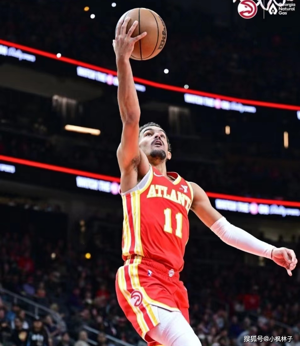 老鹰大胜黄蜂，特雷-杨砍下35分的简单介绍