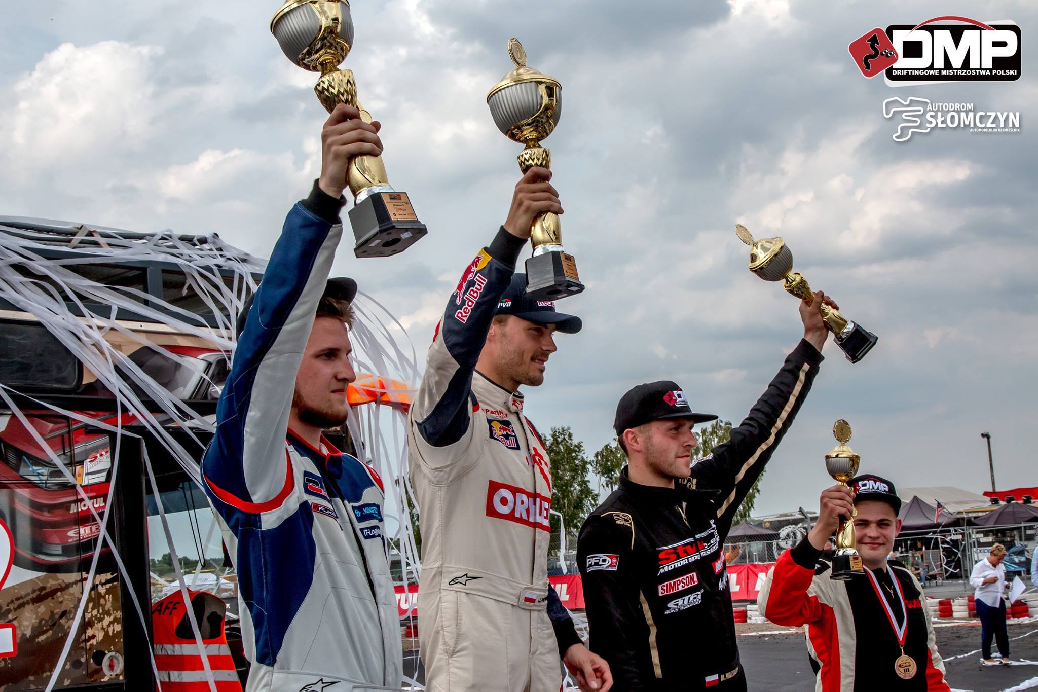 举重比赛中波兰选手稳坐冠军宝座，屡屡凌驾的简单介绍